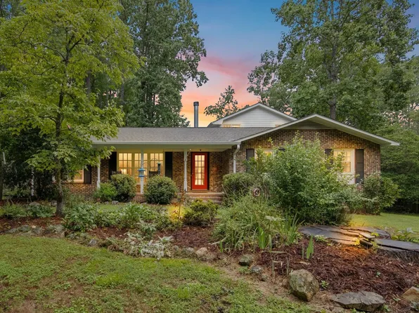 202 Carol St, Carrboro, NC 27510