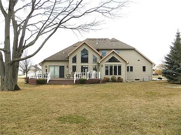 2nd image of 653 Prairie Rose Dr