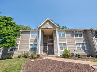 15 Sugarwood Ct, Saint Peters, MO 63376