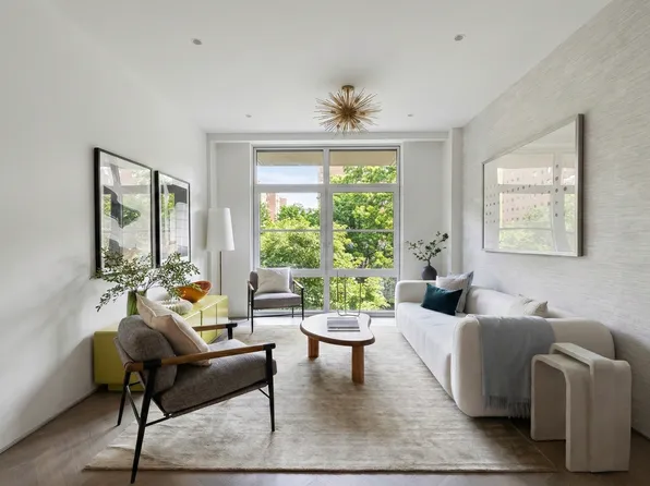 350 East 18th Street image 1 of 14