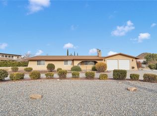 16403 Wintun Rd, Apple Valley, CA 92307