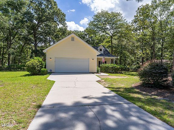 3rd image of 27 Marsh Drive