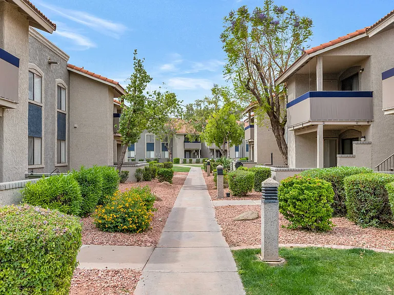 Gila Springs Apartments — Photo 33