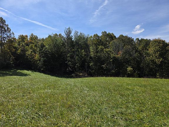 3rd image of 218 Ridge Rd NE