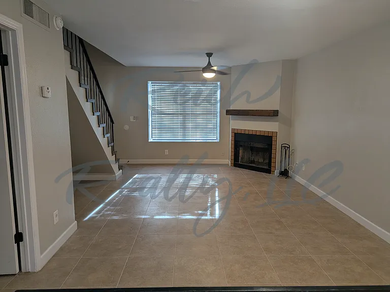 921 W University Dr #1107 — Photo 9