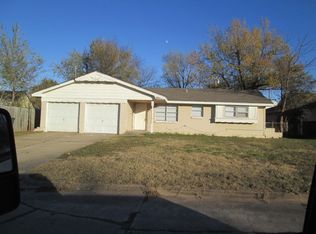 904 Hampton Dr, Del City, OK 73115