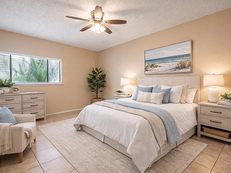 7069 N Holiday Dr — Photo 11
