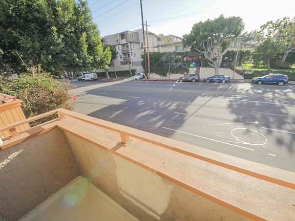 5th image of 3128 Overland Ave APT 103