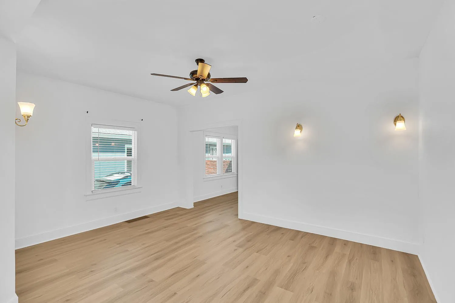 4 bed, 1656 sqft, $3,400 — Photo 4