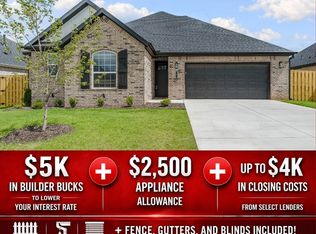 1810 Farmer St, Pea Ridge, AR 72751