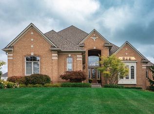 4847 Woodland Hl, Rochester, MI
