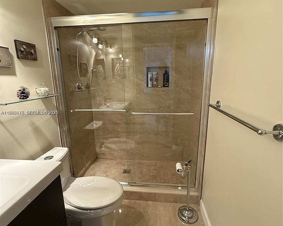 1st image of 627 Waterside Dr #627