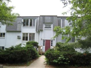 304 W Kirkwood Ave APT 4, Fairfield, IA 52556