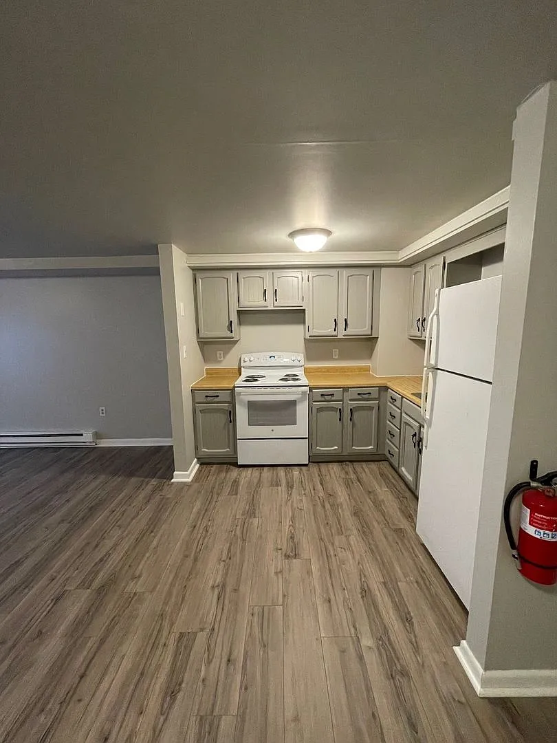151 Bethel Street — Photo 4