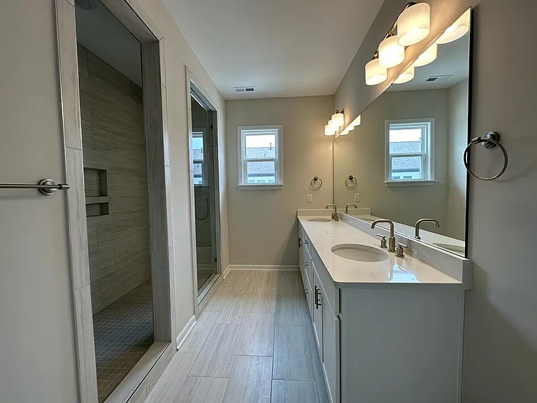 9233 Harwen Ln — Photo 13