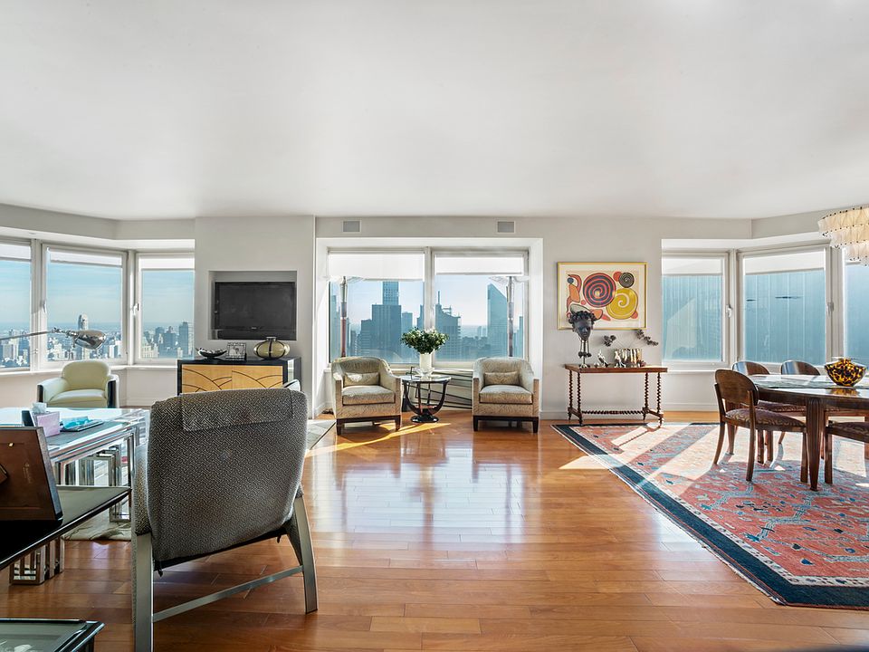 1st image of 150 W 56th St APT 5601
