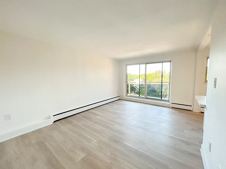 700 Ross St — Photo 8