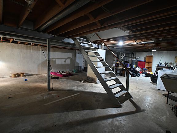 5th image of 6438 Adahi Dr