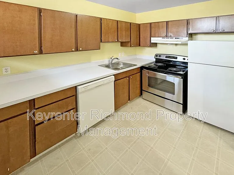 210 N Stafford Ave #27 — Photo 7
