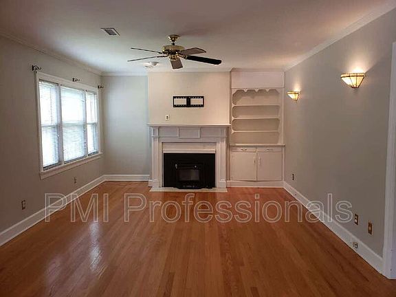 2nd image of 429 2nd Ave