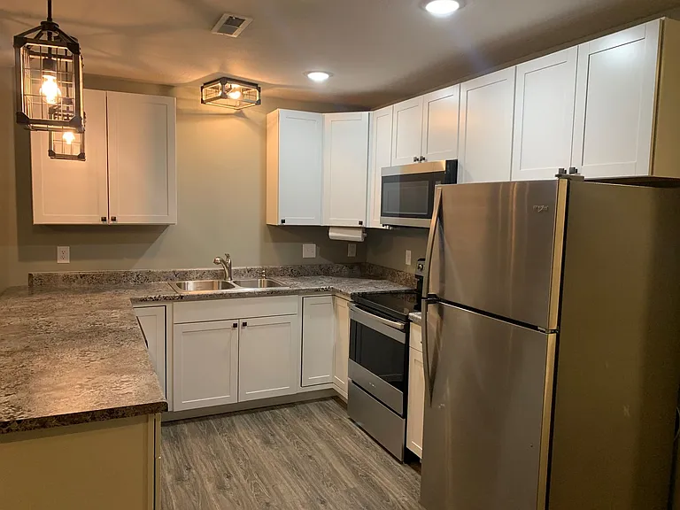 22975 Hardy Ln — Photo 6