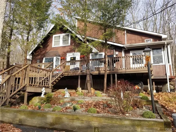 6349 Decker Rd, Bushkill, PA 18324