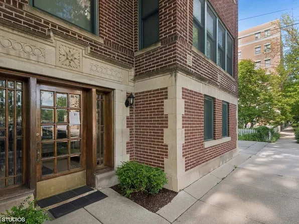 1314 E 56th St #3, Chicago, IL 60637