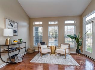 5922 Union Pacific Ave, Charlotte, NC 28210