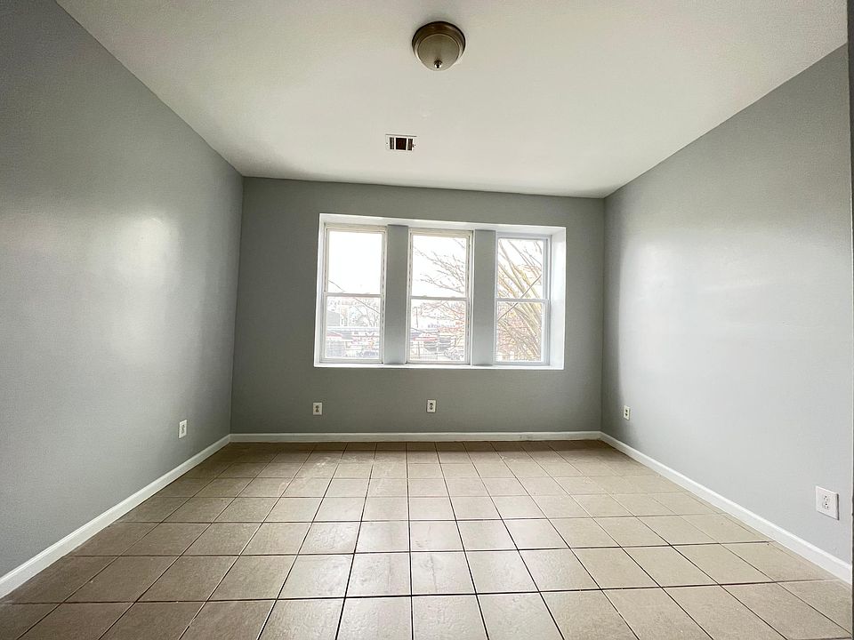 2nd image of 603 Broadway #2L