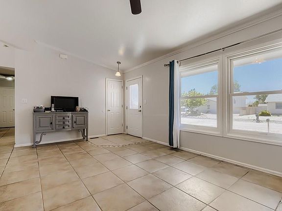 5th image of 27 E Bonanza Dr