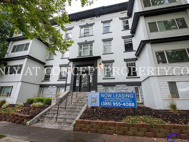 First Avenue Flats — Photo 23