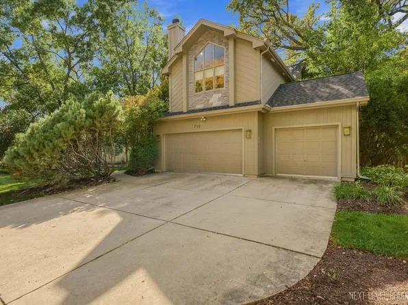 758 Feather Sound Dr, Bolingbrook, IL 60440