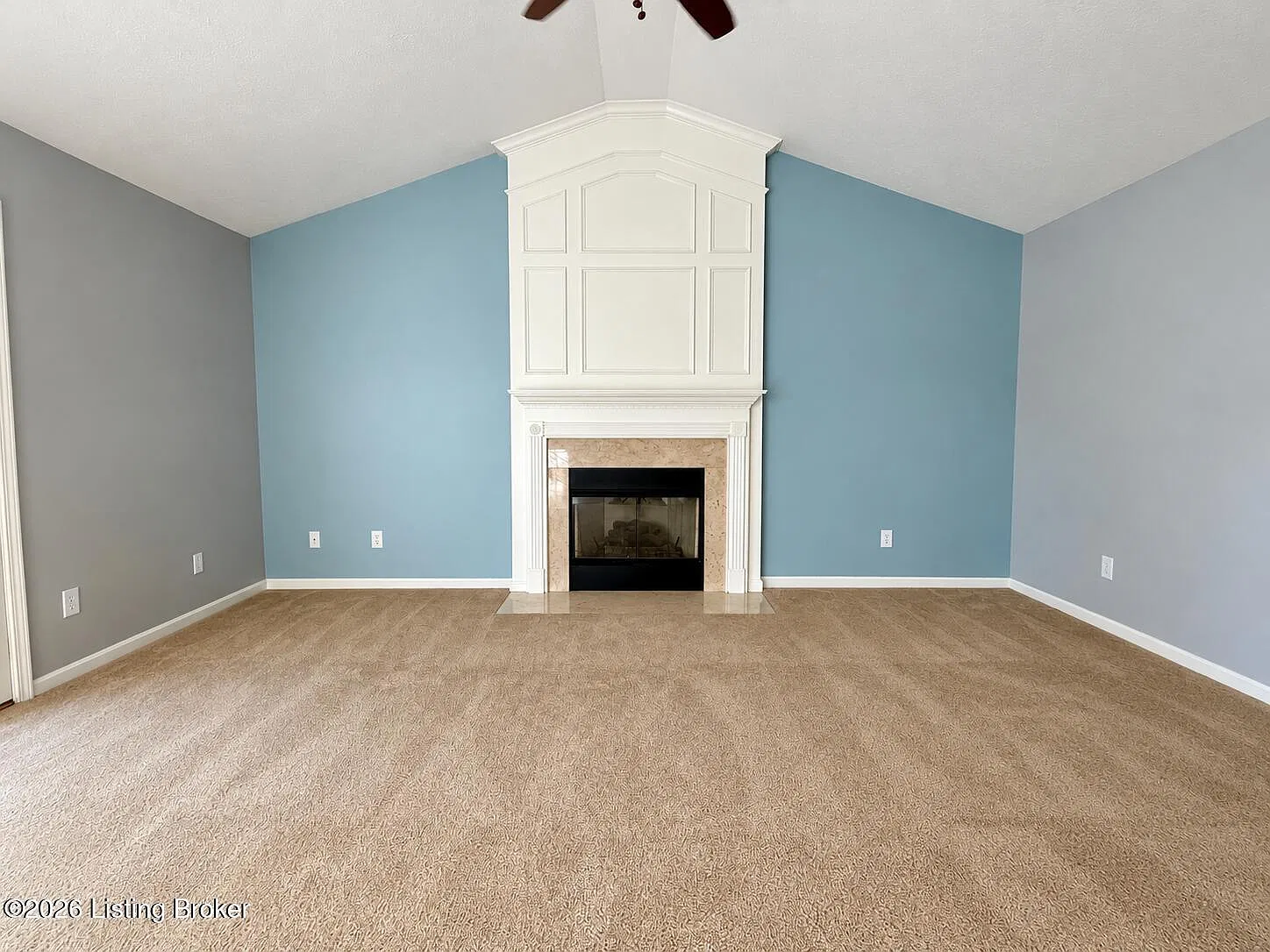 4 bed, 3.5 bath, 2600 sqft, $2,800 — Photo 2