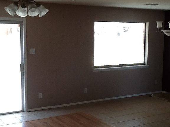 Living Room / Dining Room 