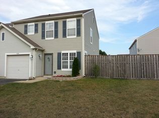 978 W Savannah Dr, Romeoville, IL 60446