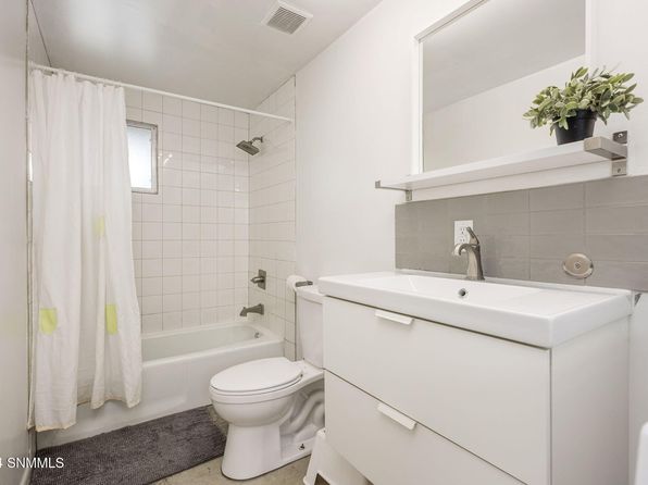 las-cruces-new-mexico-350407844 picture