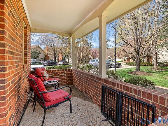 4th image of 3100 Lake Village Dr