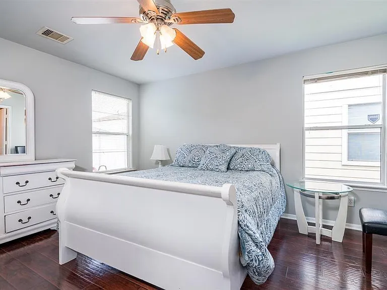 19007 Remington Park Dr — Photo 10