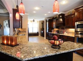 308 Pebble Beach Dr, Cave Springs, AR 72718