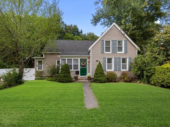 45 West St, Middleboro, MA 02346