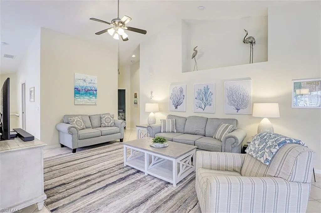 3 bed, 2.0 bath, 2005 sqft, $7,500 — Photo 4