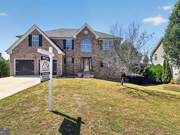 3rd image of 485 Brunswick Cir
