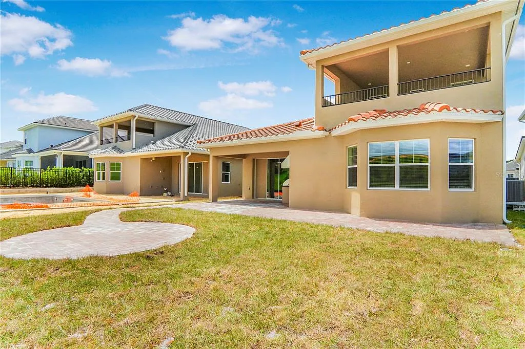 5 bed, 4.0 bath, 3076 sqft, $5,850 — Photo 3