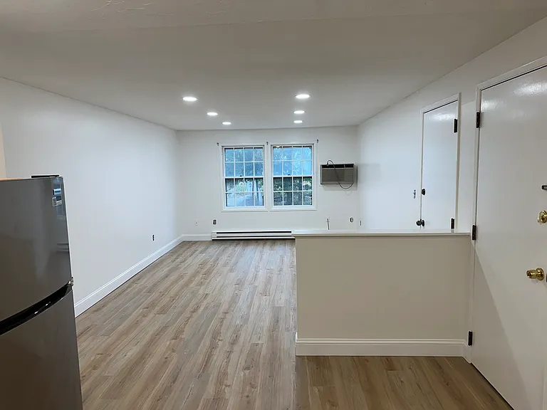 30 Garrison St #6 — Photo 3