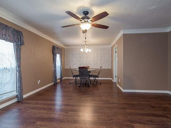 3rd image of 5104 Stanley Dr