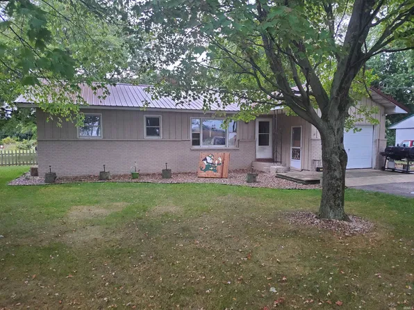1595 N 300 E, Knox, IN 46534