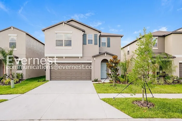 6 bed, 3.0 bath, 2580 sqft, $2,995 — Photo 2