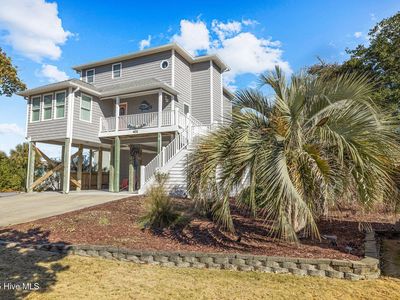 402 W Landing Drive, Emerald Isle, NC, 28594