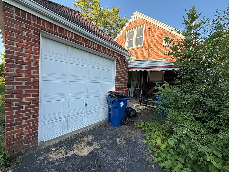 325 Meyer Rd — Photo 24