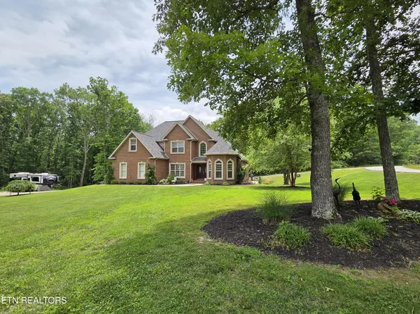 36 Lake Ct, Crossville, TN 38555